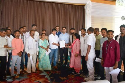 एनएमडीसी के शीर्ष नेतृत्व ने दंतेवाड़ा के पंचायत प्रमुखों से मुलाकात की, जल, बिजली और सड़कों पर कार्रवाई का दिलाया भरोसा