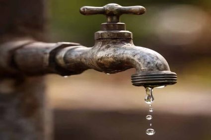 बिजली कटौती से पेयजल व्यवस्था चरमराई, हजारों लोग प्रभावित