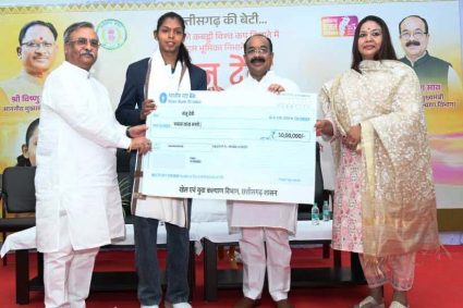 भारत को कबड्डी विश्वकप और एशियन चैंपियन बनाने वाली संजू देवी को 50 लाख की प्रोत्साहन राशि