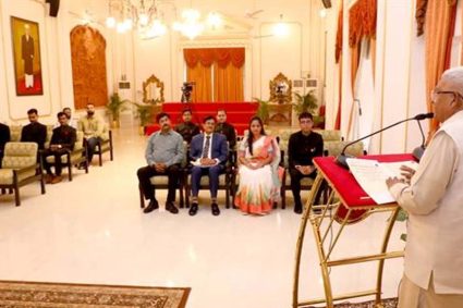 प्रकृति और स्थानीय जीवन के कल्याण प्रयासों में ही सेवा की सार्थकता : राज्यपाल पटेल