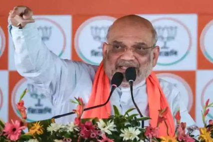 बंगाल में बोले अमित शाह- ‘कमल का बटन दबाओ, भाजपा सरकार बनाओ, घुसपैठियों को भगाओ’
