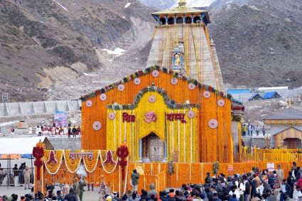 केदारनाथ यात्रा: आज सुबह 8 बजे खुलेगा केदारनाथ धाम के कपाट, भक्तों का उमड़ा भारी हुजूम