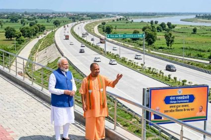 गंगा एक्सप्रेसवे बनेगा मैन्युफैक्चरिंग हब का केंद्र, 12 जिलों में ₹46,660 करोड़ निवेश की तैयारी