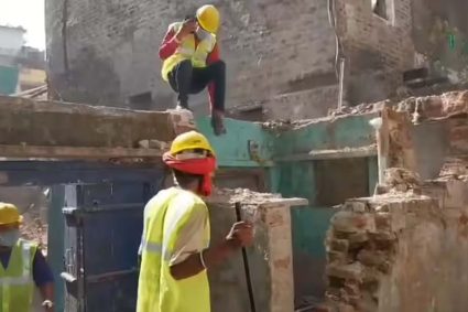 खंडवा चर्बी कांड पर मोहन सरकार का बड़ा एक्शन! लाइसेंस खत्म होने के बावजूद चल रही थी फैक्ट्री, दो अफसर सस्पेंड