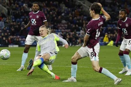 मैनचेस्टर सिटी ने बर्नले को हराकर EPL में हासिल किया शीर्ष स्थान