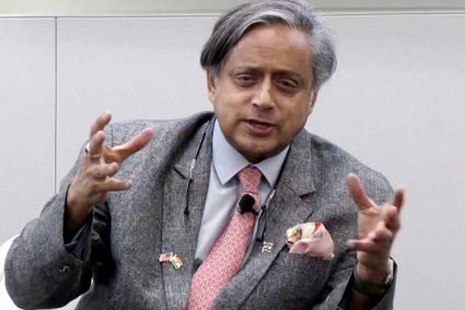 शशि थरूर बोले,पाकिस्तान की मध्यस्थता से भारत का कद प्रभावित नहीं होता