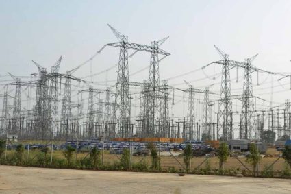 लखनऊ में बिजली संकट,लखनऊ में 20 घंटे तक अंधेरा, भीषण गर्मी में जनता परेशान