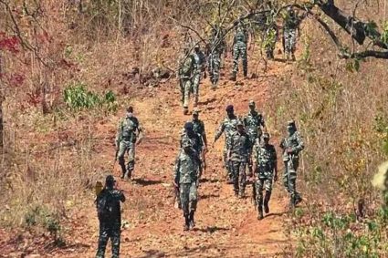 जगरगुंडा में टूटी दहशत की दीवार, नक्सलमुक्त होते ही खाकी की वापसी से लौटी रौनक