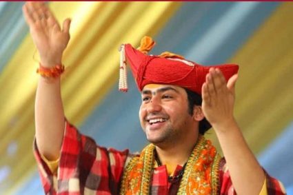 बागेश्वर बाबा का लेंसकार्ट पर बयान: नक्कटा, तू अपनी कंपनी लाहौर में खोल ले, बेटा गड़बड़ हो गए हो तुम