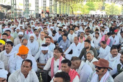 हरदा में 10 हजार किसानों का ट्रैक्टर मार्च, MSP कानून की मांग पर अमेरिकी राष्ट्रपति के नाम ज्ञापन