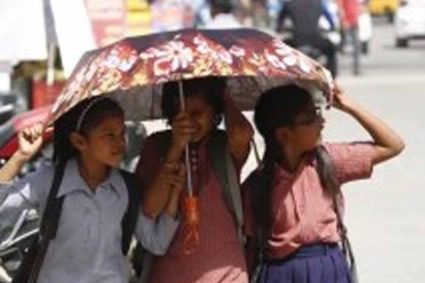 भीषण गर्मी का असर: Bhopal में 8वीं तक स्कूल बंद, प्रशासन का बड़ा फैसला