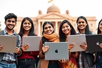 Madhya Pradesh में 1.21 लाख छात्रों को लैपटॉप के पैसे, 75% से अधिक अंक वालों को फायदा