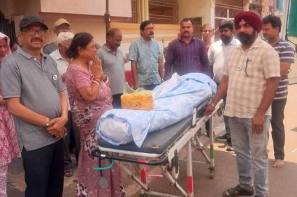 देहदान कर मृत्यु के बाद भी सेवा का सबक सिखा गए चक्रवर्ती