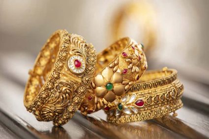 चांदी हुई 4500 रुपये महंगी, सोने के दाम भी 2000 रुपये से ऊपर चढ़े