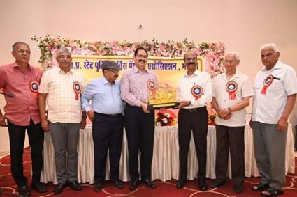 “सेवा निवृत्ति के बाद भी  सेवा का जज़्बा हमेशा जीवित रहता है” — डीजीपी कैलाश मकवाणा डीजीपी के मुख्य आतिथ्य में हुआ 41वां वरिष्ठ सदस्य एवं मेधावी छात्र-छात्रा सम्मान समारोह