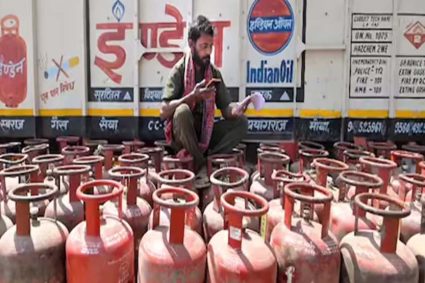 MP में कमर्शियल गैस सिलेंडर ₹993 महंगा, भोपाल में 3074, इंदौर में 3179 और ग्वालियर में 3296 में मिलेगा